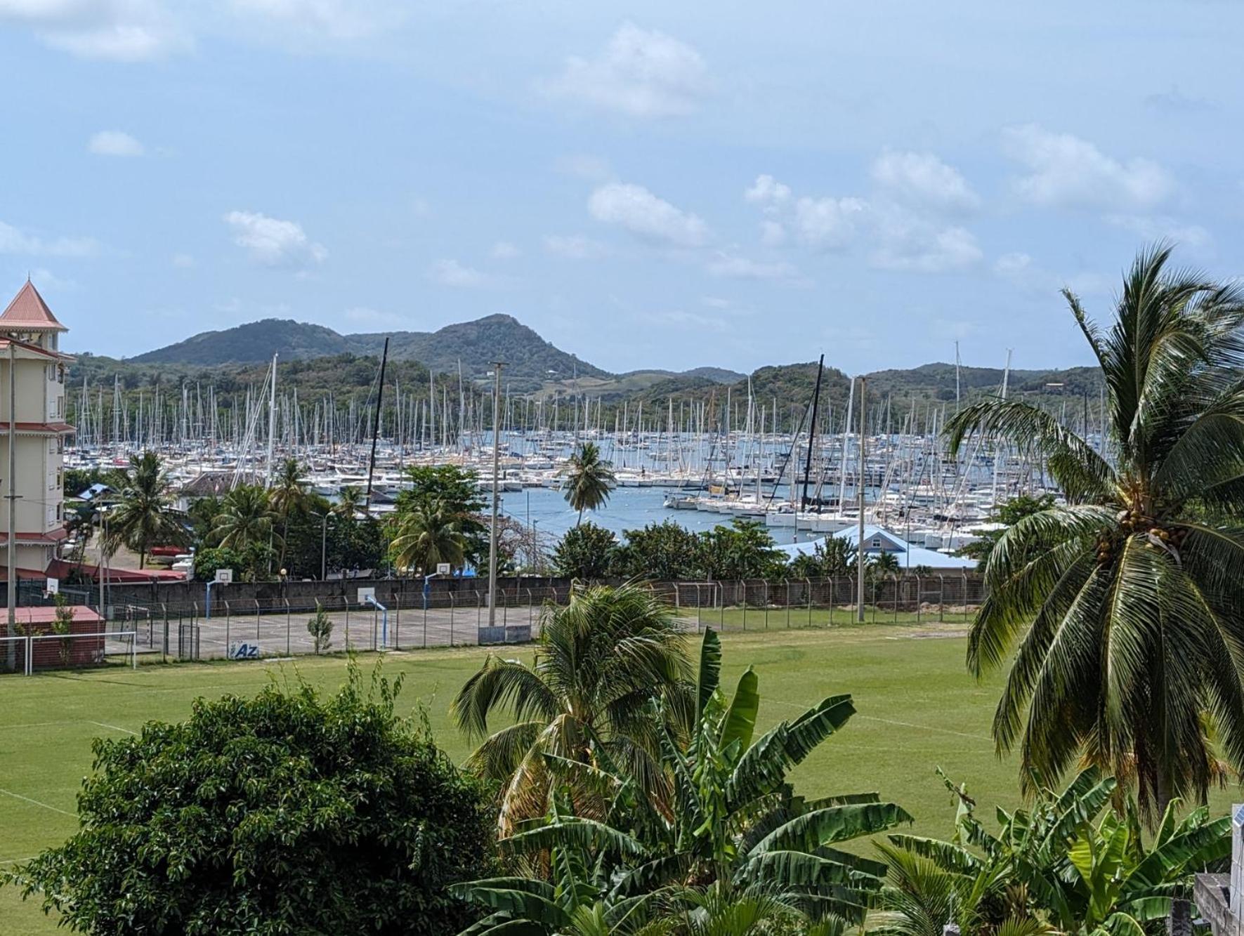 Studio Ti Plezi 26M A 2 Pas Marina Du Marin Climatise Parking Le Marin Esterno foto